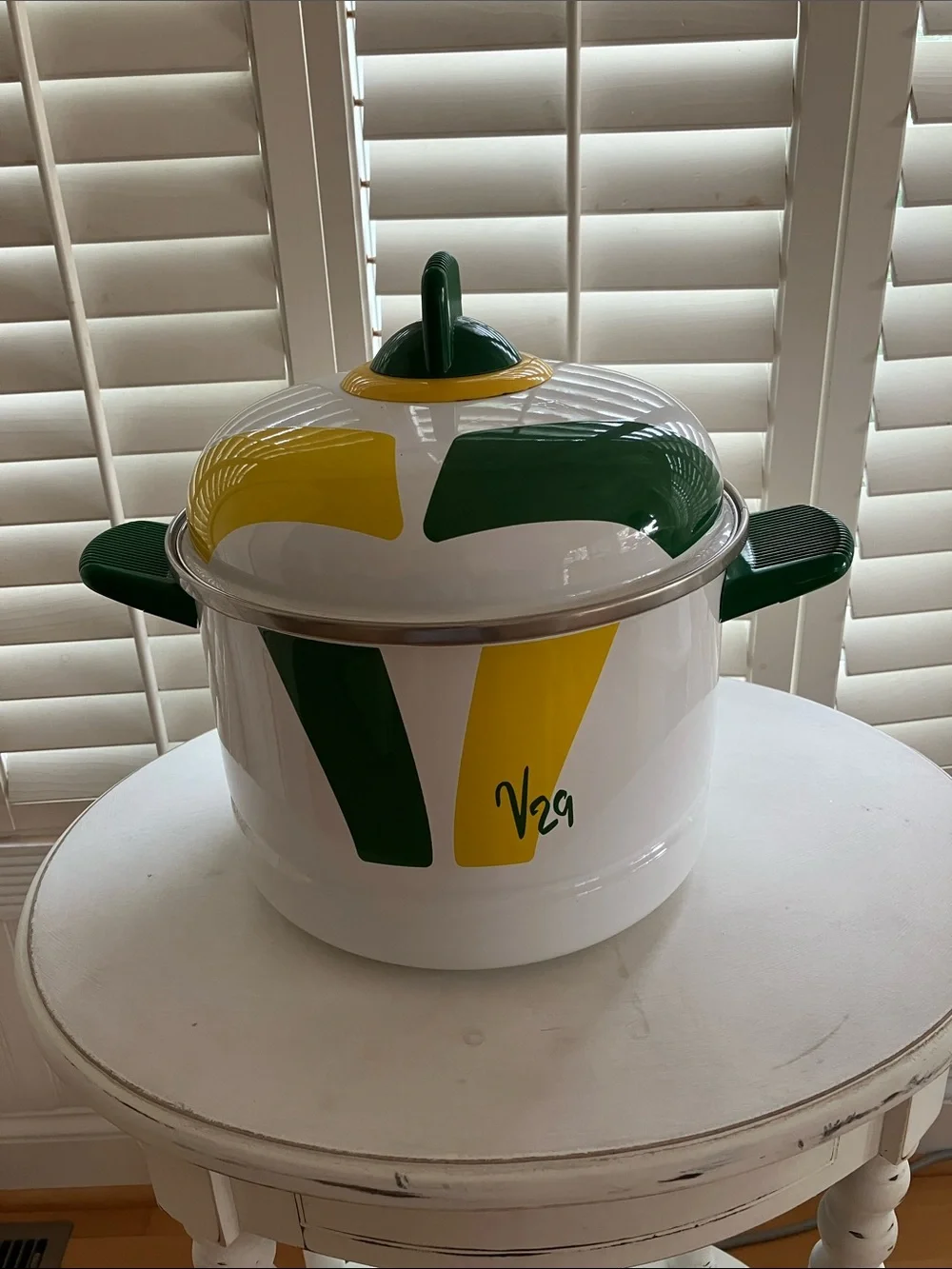 Vintage Metrokane V29 Porcelain enamel steel vegetable steamer. 5 quarts